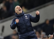 Jinnianhui- 德罗巴在SKT比赛中重要助攻，锐不可当引发热议！再创辉煌时刻