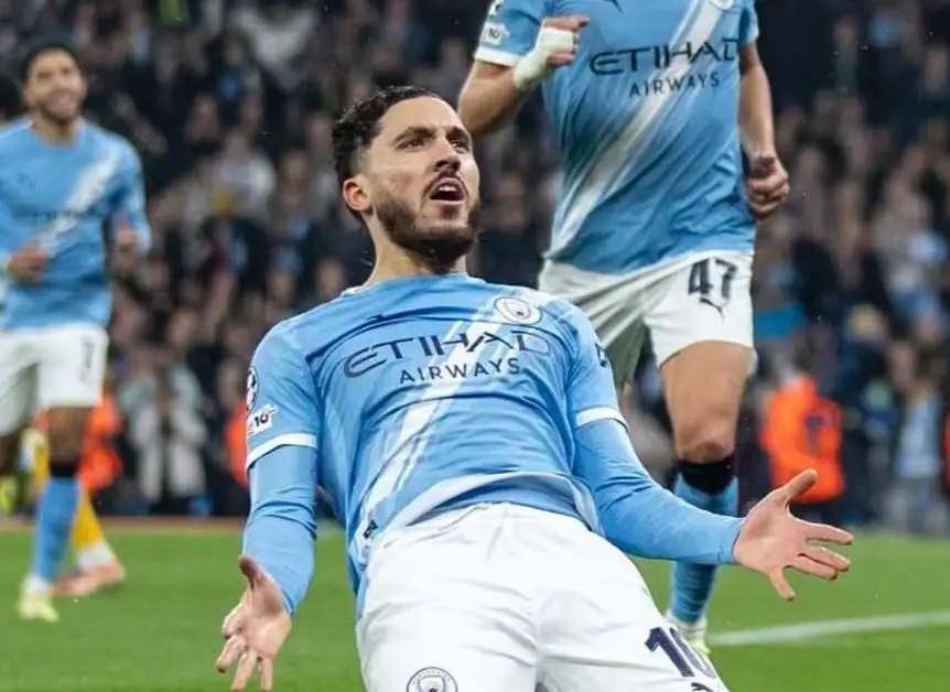 包含德布劳内赛事官方发布赛况扑朔迷离新规，美国队争议不断！的词条